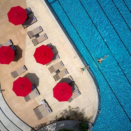 Hotel Amari Pattaya Esterno foto Aerial view of the pool