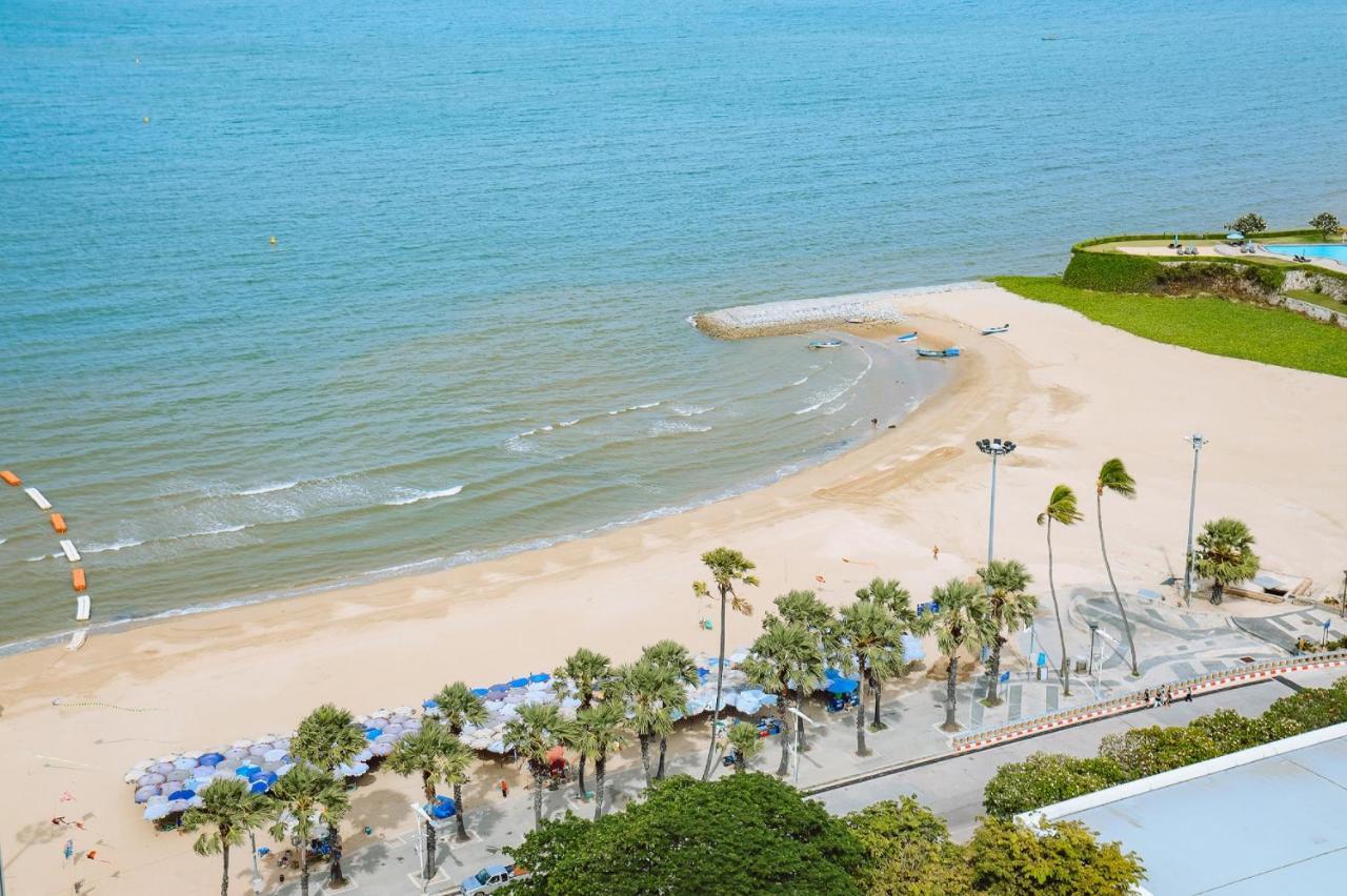 Hotel Amari Pattaya Esterno foto Pattaya Beach