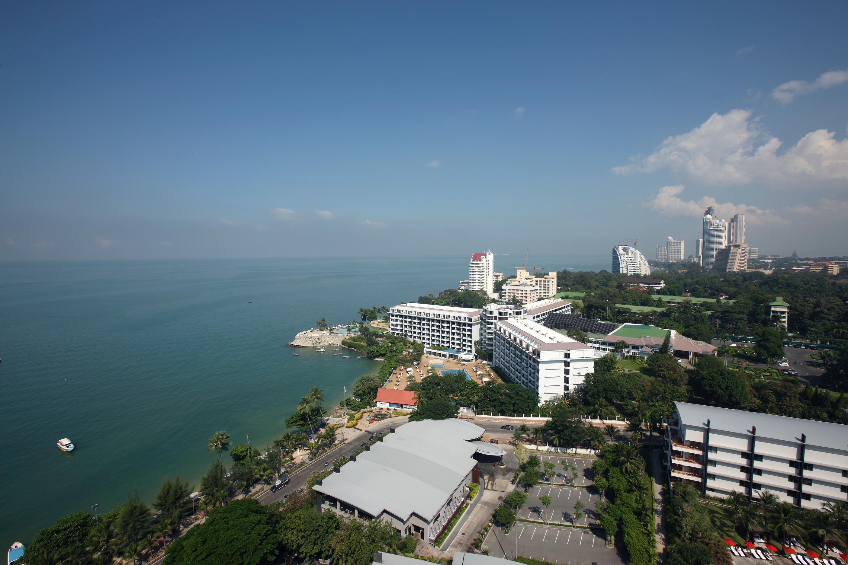 Hotel Amari Pattaya Esterno foto Aerial view of the resort