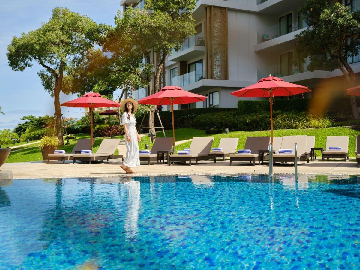 Hotel Amari Pattaya Esterno foto The swimming pool at the hotel
