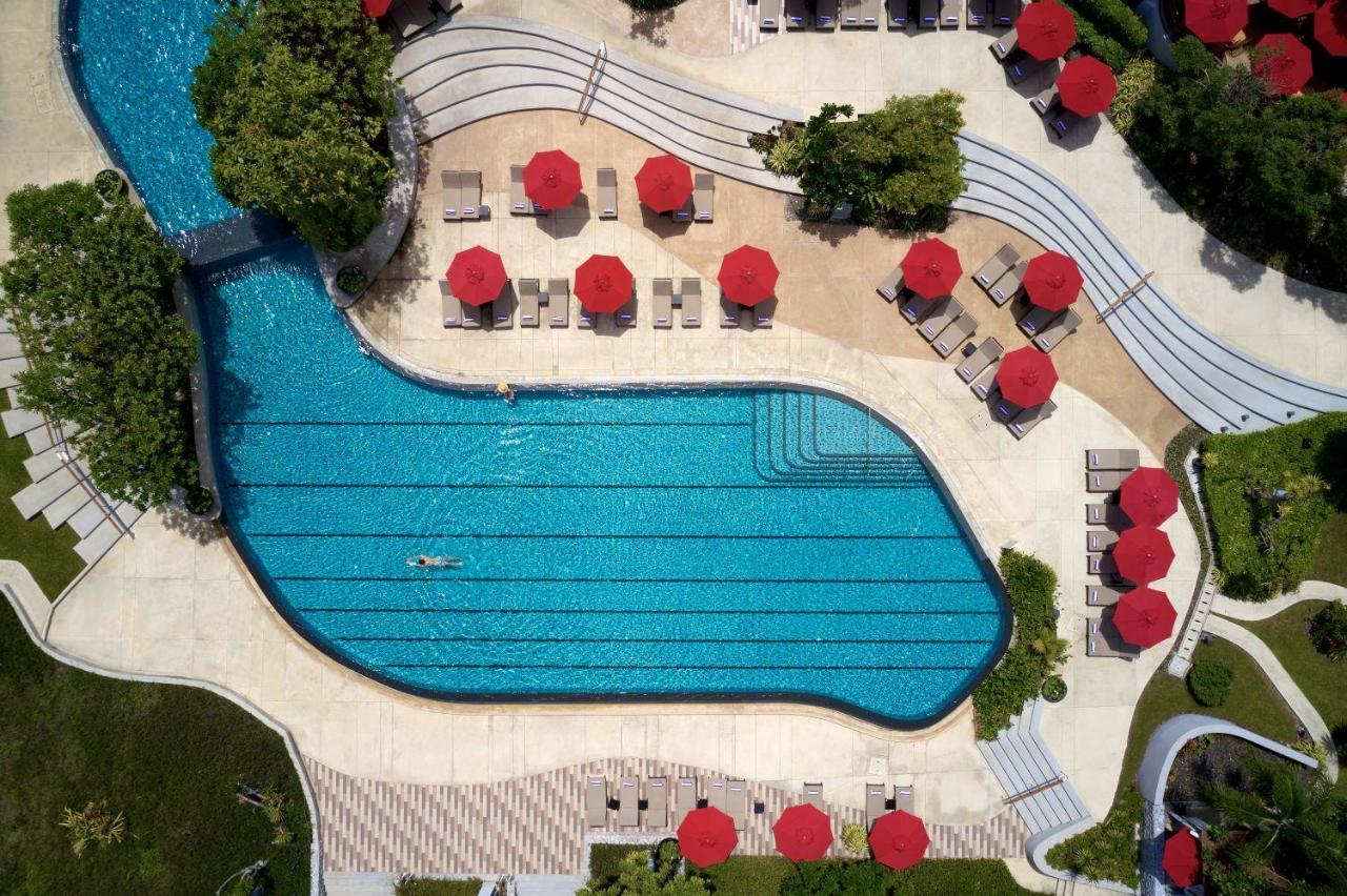 Hotel Amari Pattaya Esterno foto Aerial view of the pool